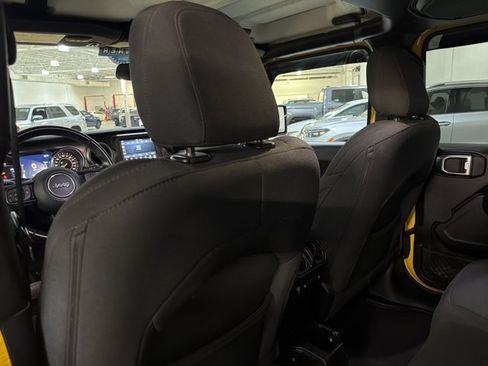 Used 2018 Jeep Wrangler Unlimited Sport S AWD/4WD image 19