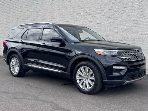 Certified 2022 Ford Explorer Limited w/ Equipment Group 301A AWD/4WD image 6