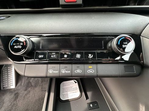 New 2026 Hyundai Elantra Sport FWD image 25