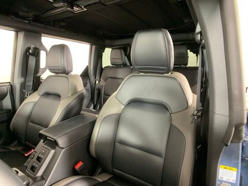 Used 2025 Ford Bronco Outer Banks image 23