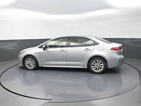 Certified 2024 Toyota Corolla LE w/ LE Convenience Package FWD image 4