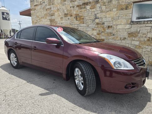 Used 2012 Nissan Altima 2.5 S w/ 20th Anniversary Pkg FWD image 18