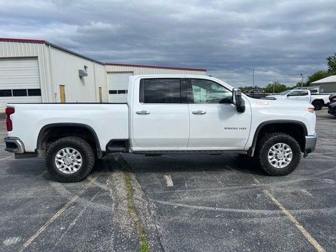 Used 2022 Chevrolet Silverado 2500 LTZ w/ LTZ Plus Package AWD/4WD image 3