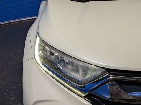 Used 2018 Honda CR-V Touring image 10