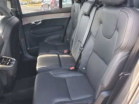 New 2026 Volvo XC90 B6 Ultra w/ Protection Package image 32