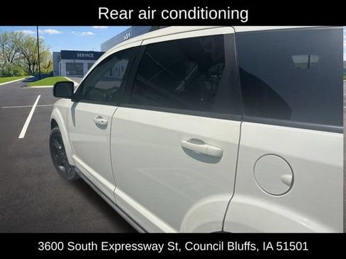 Used 2018 Dodge Journey Crossroad w/ Driver Convenience Group AWD/4WD image 14