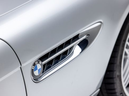 Used 2003 BMW Z8 image 32