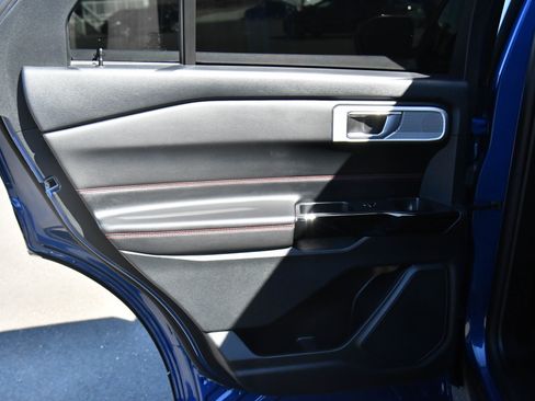 Used 2023 Ford Explorer ST-Line w/ Class IV Trailer Tow Package image 42