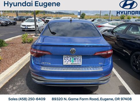 Used 2024 Volkswagen Jetta SEL FWD image 6