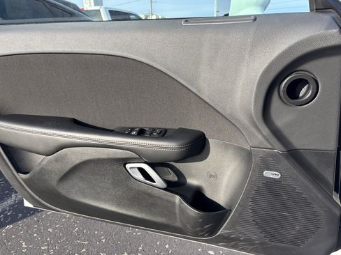 Used 2023 Dodge Challenger R/T w/ Blacktop Package image 17