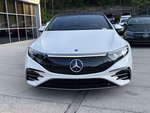 Certified 2023 Mercedes-Benz EQS 450+ 4MATIC Sedan image 3