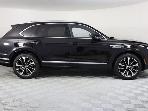 Used 2022 Bentley Bentayga image 9