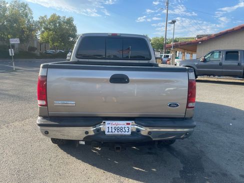 Used 2006 Ford F250 Lariat AWD/4WD image 8