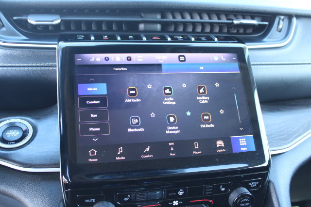 Used 2023 Jeep Grand Cherokee L Limited RWD image 28