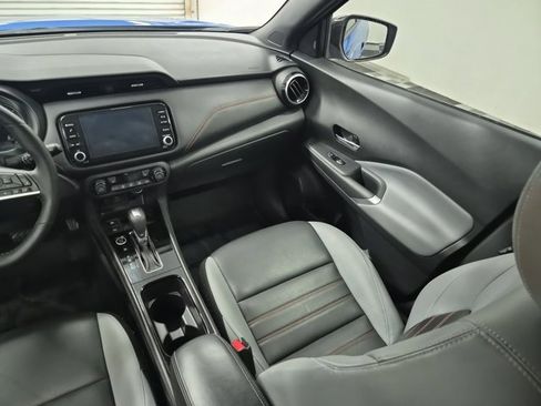 Used 2022 Nissan Kicks SR w/ Premium Package image 13