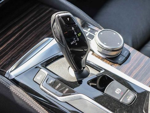 Used 2020 BMW 540i w/ M Sport Package RWD image 20