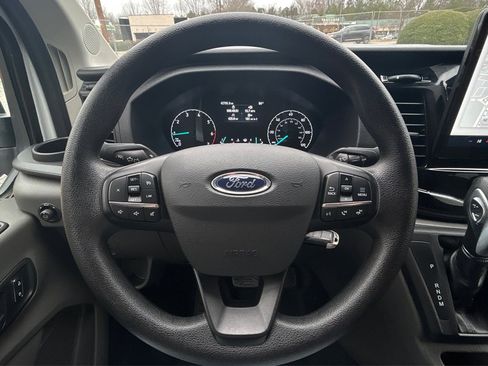 Used 2024 Ford Transit 350 XLT image 19