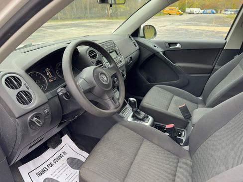 Used 2012 Volkswagen Tiguan S AWD/4WD image 18