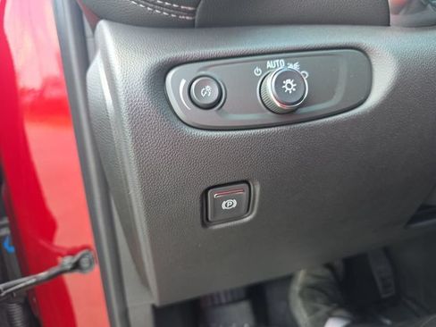 Used 2024 Chevrolet Blazer LT w/ Convenience Package FWD image 26