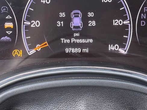 Used 2020 Jeep Grand Cherokee Trailhawk AWD/4WD image 4