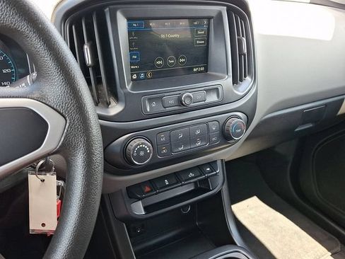 Used 2019 Chevrolet Colorado W/T w/ WT Convenience Package AWD/4WD image 19