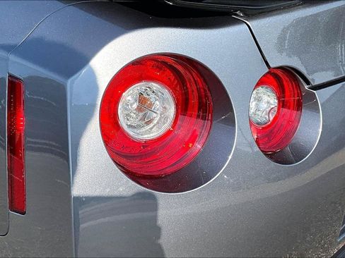 Used 2015 Nissan GT-R Premium AWD/4WD image 22