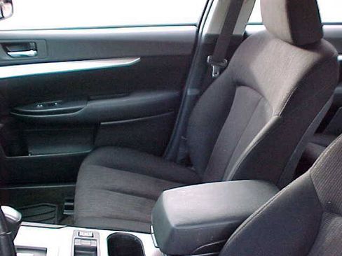 Used 2014 Subaru Legacy 2.5i Premium AWD/4WD image 20