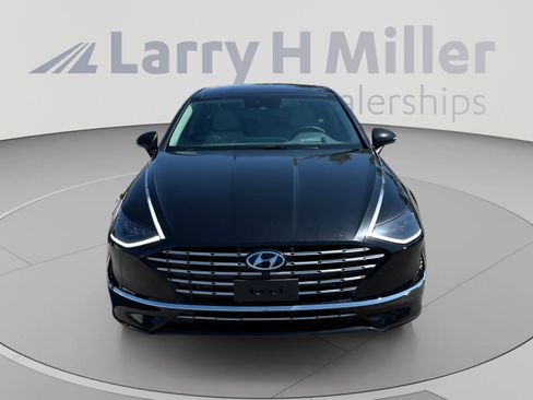 Used 2023 Hyundai Sonata Limited w/ Cargo Package FWD image 8