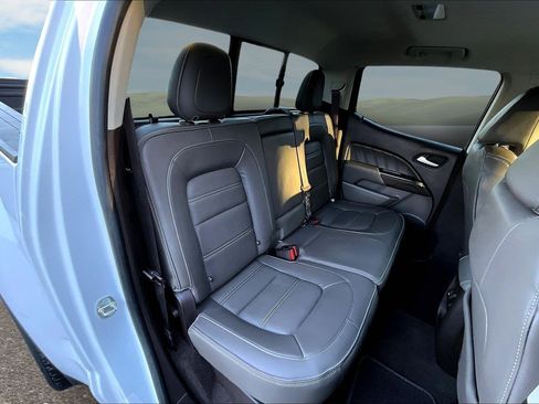 Used 2022 GMC Canyon Denali image 26