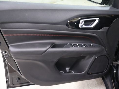 New 2026 Jeep Compass Trailhawk AWD/4WD image 11