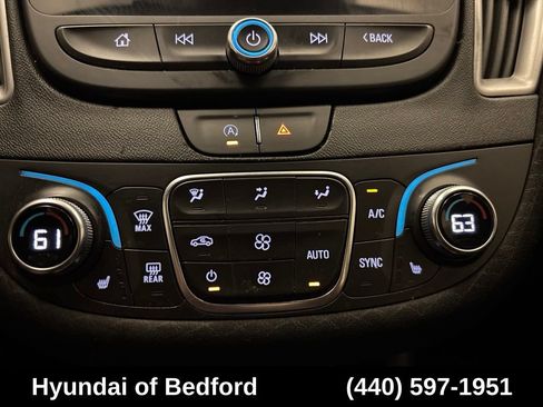 Used 2025 Chevrolet Malibu LT FWD image 19