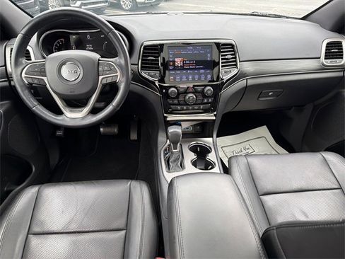 Used 2020 Jeep Grand Cherokee Limited w/ Luxury Group II image 23