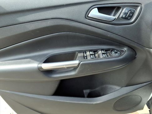 Used 2018 Ford Escape Titanium w/ Ford Safe & Smart Package AWD/4WD image 8
