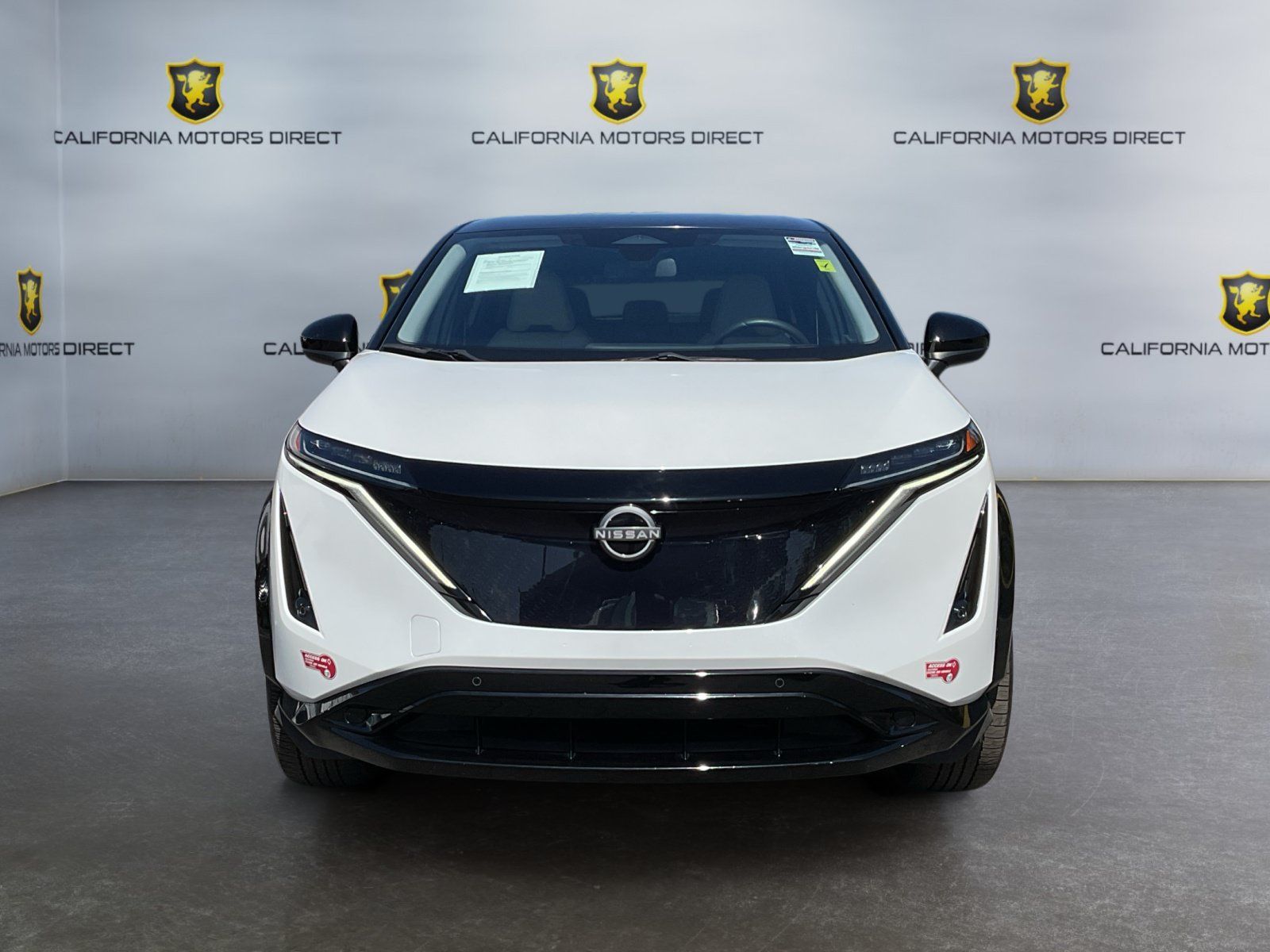Used 2023 Nissan Ariya FWD image 2