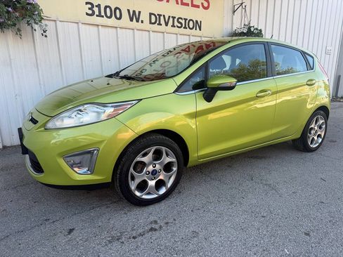 Used 2013 Ford Fiesta Titanium FWD image 8