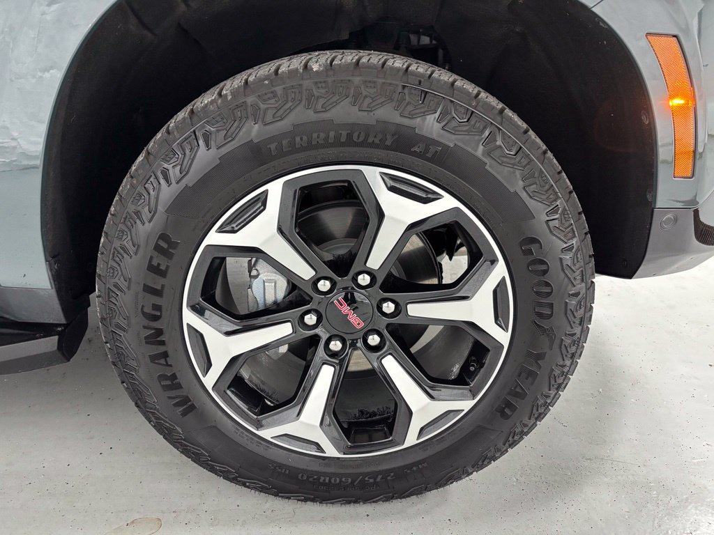Used 2026 GMC Yukon XL AT4 AWD/4WD image 64
