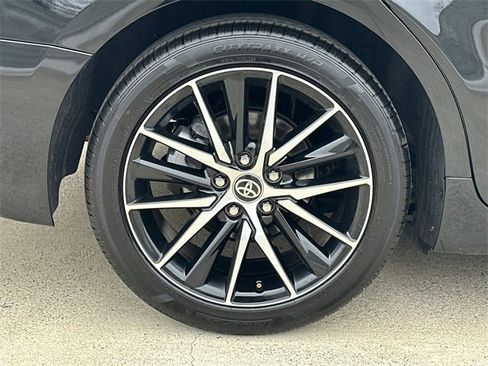 Used 2024 Toyota Camry SE image 7