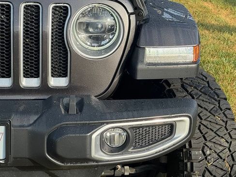 Used 2020 Jeep Wrangler Unlimited Sahara AWD/4WD image 6