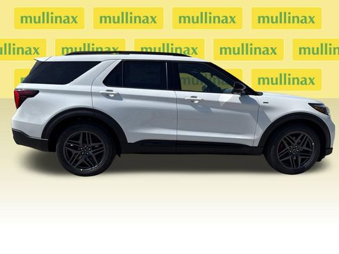 New 2026 Ford Explorer ST-Line RWD image 16