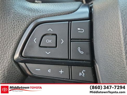 Used 2022 Toyota Sienna LE AWD/4WD image 19