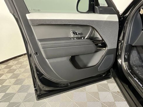 Certified 2025 Land Rover Range Rover Sport Dynamic SE AWD/4WD image 18