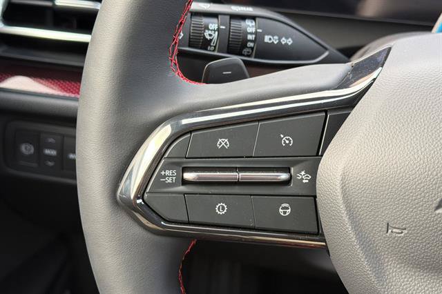 New 2027 Chevrolet Traverse RS AWD/4WD image 29