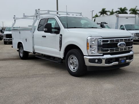 New 2025 Ford F350 XL w/ XL Chrome Package image 1