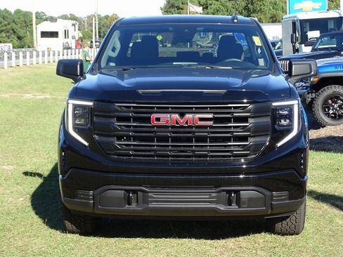 Used 2025 GMC Sierra 1500 Pro w/ Graphite Edition image 6