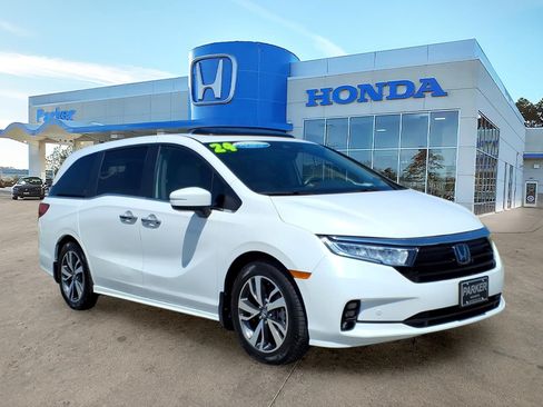 Certified 2024 Honda Odyssey Touring image 1