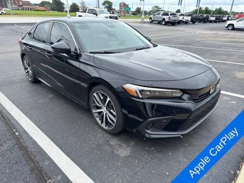 Used 2022 Honda Civic Touring image 4