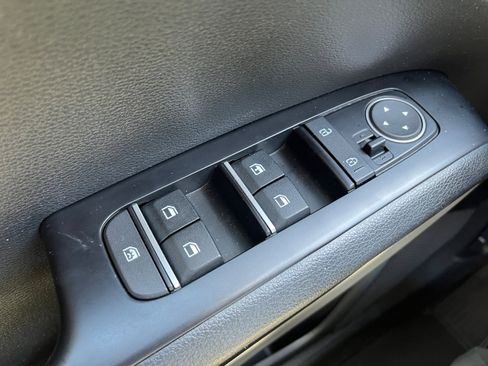 Used 2023 Kia Soul LX w/ Option Group 015 FWD image 18