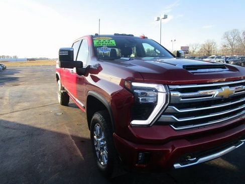 Certified 2025 Chevrolet Silverado 2500 High Country w/ Technology Package AWD/4WD image 6