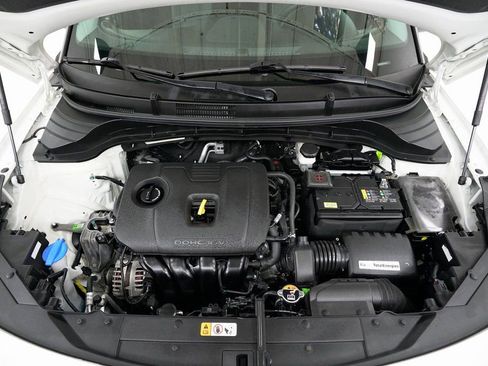 Used 2023 Kia Soul LX image 3