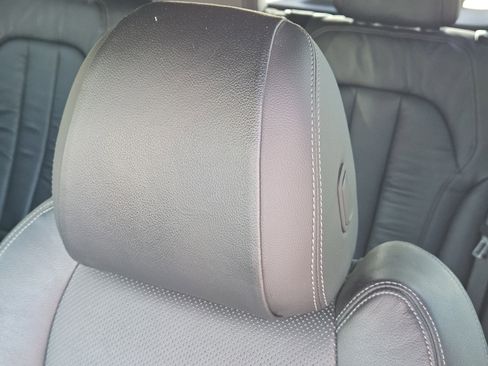 Used 2019 BMW X5 xDrive40i w/ Premium Package image 17